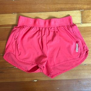 Gymshark Loose Fit Training Shorts Size M in Cherry Red